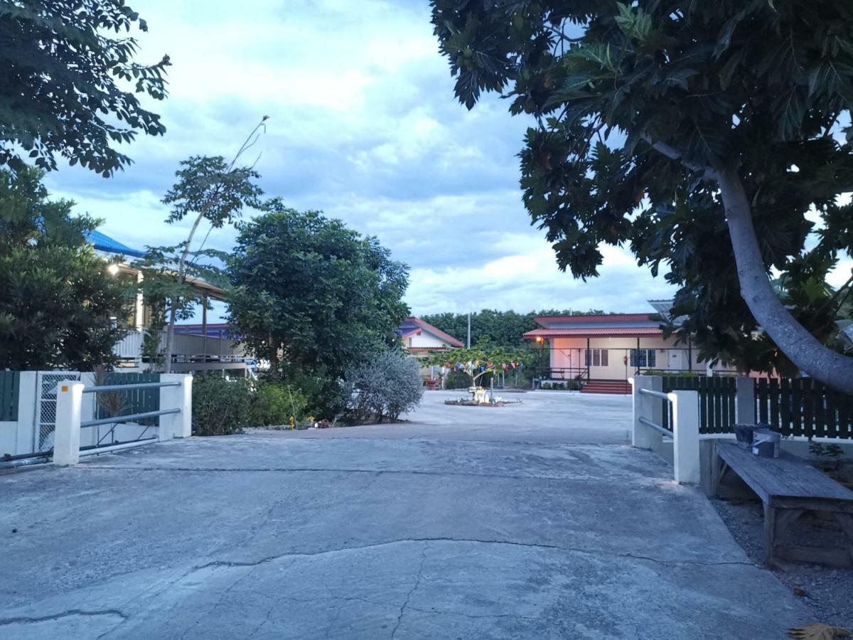 Apartamento estudio de 18 m² en Ban Luang, con 1 baño privado. Chom Thong Exterior foto