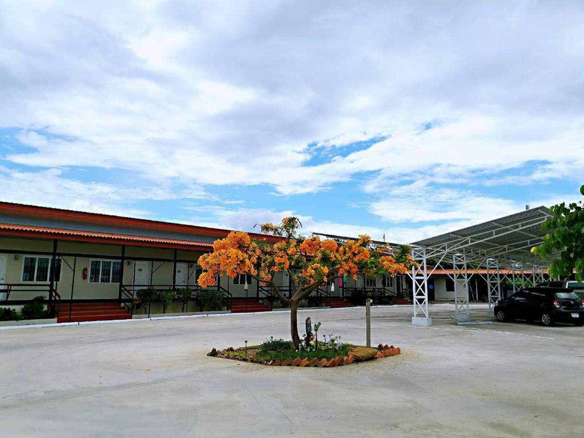 Apartamento estudio de 18 m² en Ban Luang, con 1 baño privado. Chom Thong Exterior foto